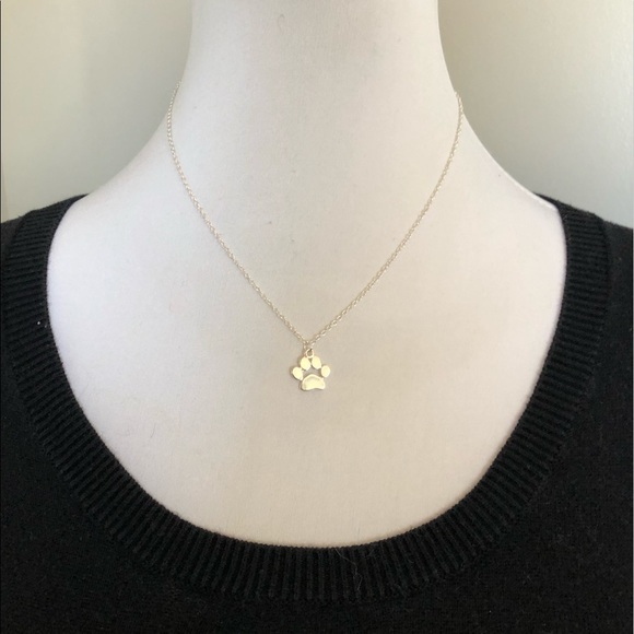 NWT 🐾 Silver Paw Print 🐾 pendant necklace - Picture 3 of 6